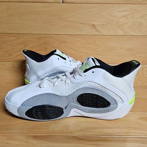 Nike Jordan Tatum 2 GS White Green Black Basketball Kids Sneaker Shoe FJ6459-100 - Picture 8 of 11